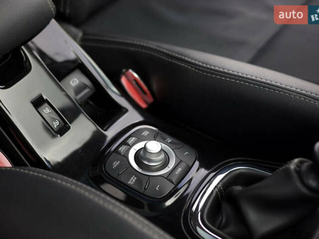 Серый Рено Меган, объемом двигателя 1.46 л и пробегом 313 тыс. км за 8100 $, фото 26 на Automoto.ua