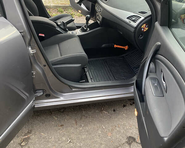 Серый Рено Меган, объемом двигателя 1.5 л и пробегом 222 тыс. км за 7750 $, фото 15 на Automoto.ua