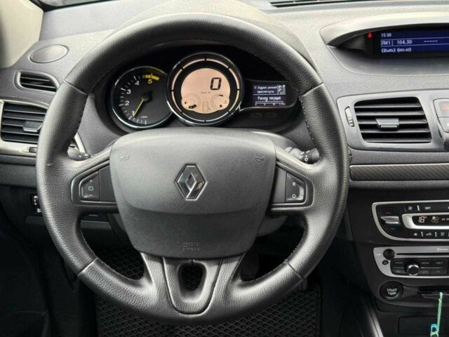 Серый Рено Меган, объемом двигателя 1.5 л и пробегом 253 тыс. км за 6700 $, фото 19 на Automoto.ua