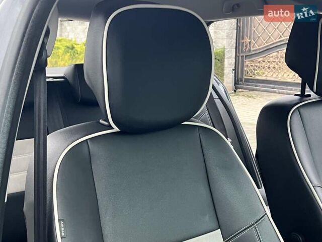 Серый Рено Меган, объемом двигателя 1.46 л и пробегом 230 тыс. км за 7470 $, фото 73 на Automoto.ua