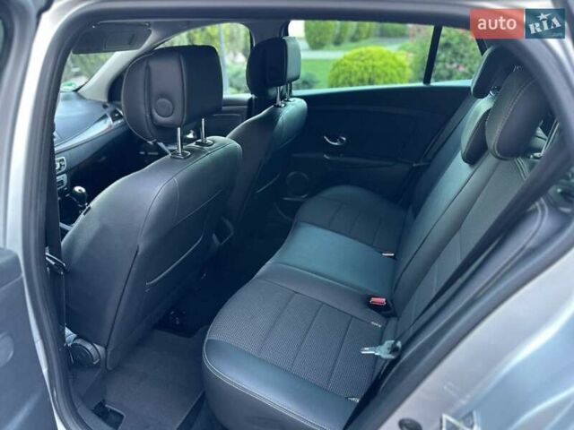 Серый Рено Меган, объемом двигателя 1.5 л и пробегом 258 тыс. км за 8999 $, фото 41 на Automoto.ua