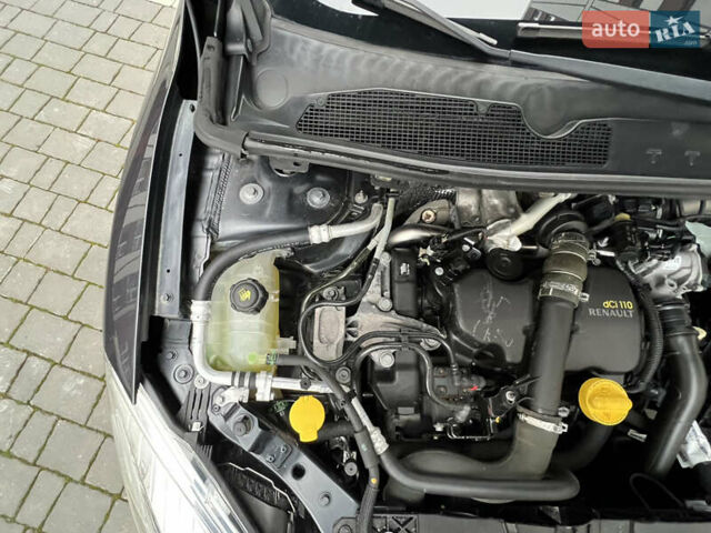 Серый Рено Меган, объемом двигателя 1.5 л и пробегом 203 тыс. км за 7700 $, фото 57 на Automoto.ua