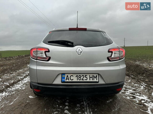 Серый Рено Меган, объемом двигателя 1.46 л и пробегом 236 тыс. км за 6650 $, фото 3 на Automoto.ua