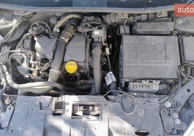 Сірий Рено Меган, об'ємом двигуна 1.5 л та пробігом 303 тис. км за 8500 $, фото 5 на Automoto.ua
