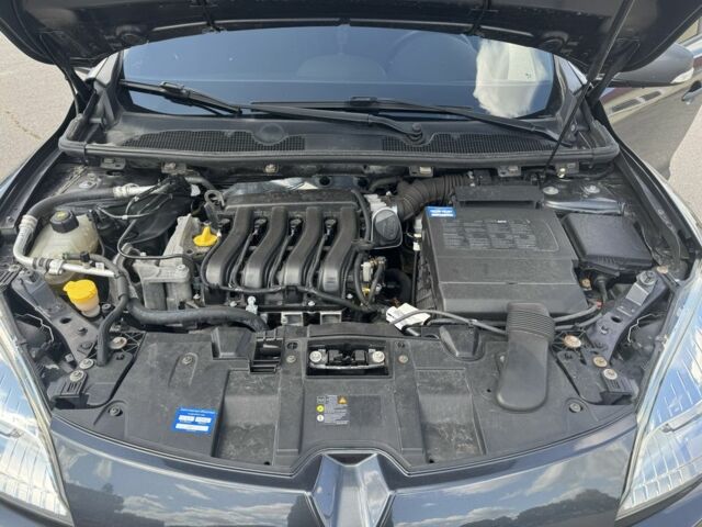 Сірий Рено Меган, об'ємом двигуна 1.6 л та пробігом 180 тис. км за 7300 $, фото 7 на Automoto.ua