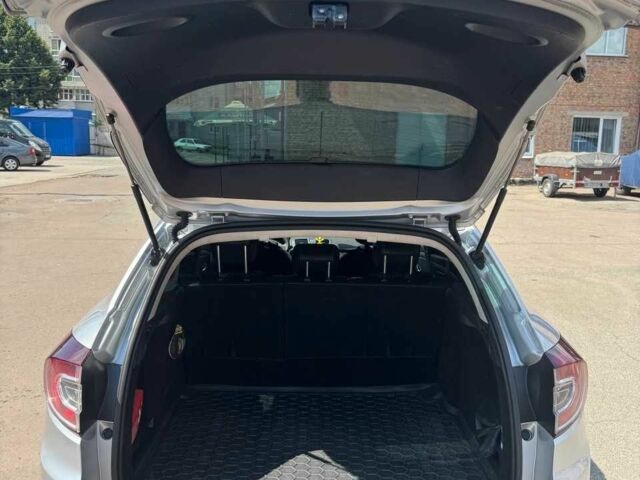 Серый Рено Меган, объемом двигателя 1.5 л и пробегом 278 тыс. км за 9500 $, фото 11 на Automoto.ua