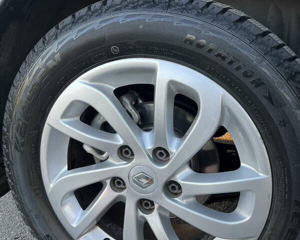 Серый Рено Меган, объемом двигателя 1.46 л и пробегом 230 тыс. км за 10000 $, фото 7 на Automoto.ua