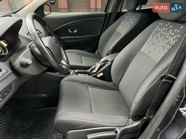 Серый Рено Меган, объемом двигателя 1.5 л и пробегом 203 тыс. км за 7700 $, фото 33 на Automoto.ua