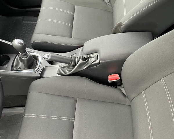 Серый Рено Меган, объемом двигателя 1.46 л и пробегом 183 тыс. км за 9300 $, фото 19 на Automoto.ua