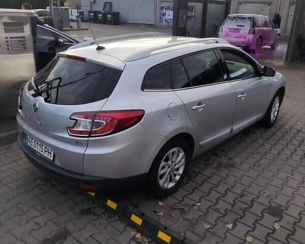 Сірий Рено Меган, об'ємом двигуна 1.2 л та пробігом 240 тис. км за 8400 $, фото 6 на Automoto.ua