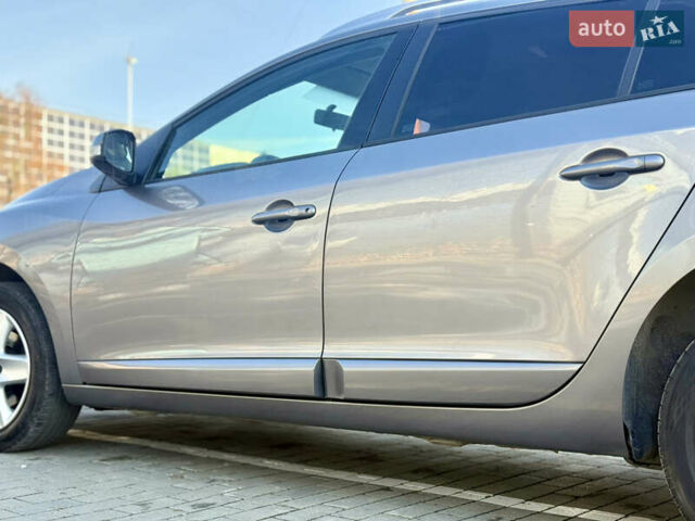 Серый Рено Меган, объемом двигателя 1.5 л и пробегом 243 тыс. км за 7999 $, фото 14 на Automoto.ua