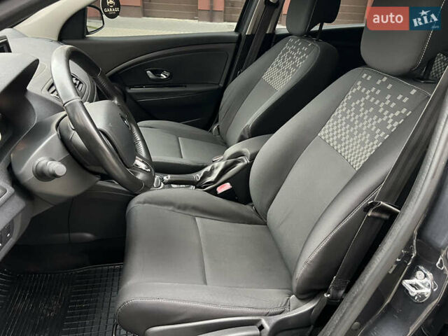 Серый Рено Меган, объемом двигателя 1.5 л и пробегом 203 тыс. км за 7700 $, фото 32 на Automoto.ua