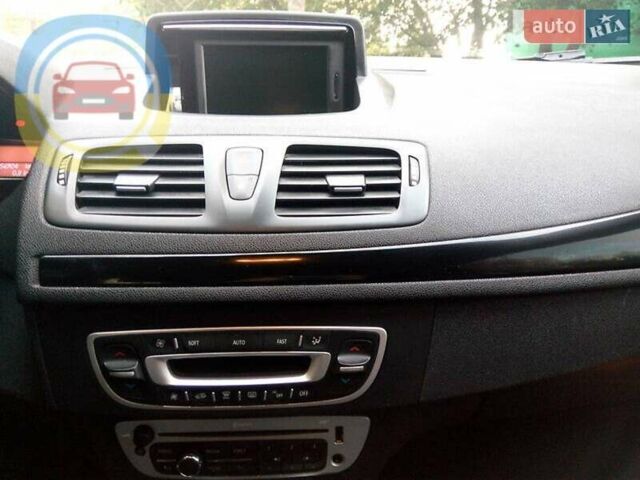 Серый Рено Меган, объемом двигателя 1.5 л и пробегом 344 тыс. км за 7950 $, фото 20 на Automoto.ua