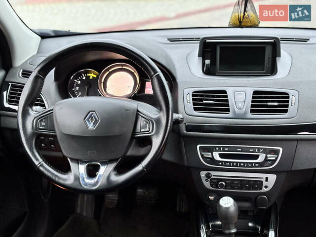Серый Рено Меган, объемом двигателя 1.5 л и пробегом 264 тыс. км за 7950 $, фото 26 на Automoto.ua