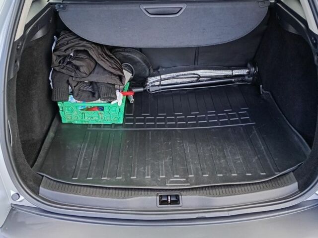 Рено Меган 2013 в Черновцах на Automoto.ua Серый Рено Меган, объемом двигателя 1.5 л и пробегом 242 тыс. км за 6500 $, фото 5 на Automoto.ua