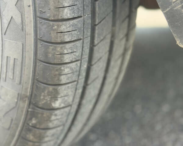 Сірий Рено Меган, об'ємом двигуна 1.6 л та пробігом 170 тис. км за 8300 $, фото 6 на Automoto.ua