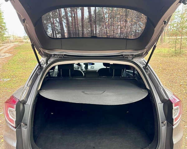 Сірий Рено Меган, об'ємом двигуна 1.46 л та пробігом 254 тис. км за 8900 $, фото 12 на Automoto.ua