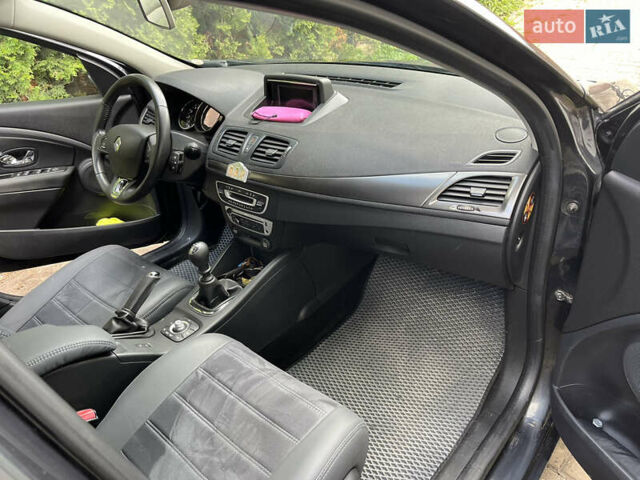 Сірий Рено Меган, об'ємом двигуна 1.46 л та пробігом 184 тис. км за 8700 $, фото 8 на Automoto.ua