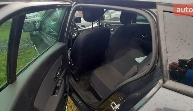 Сірий Рено Меган, об'ємом двигуна 1.46 л та пробігом 263 тис. км за 7500 $, фото 3 на Automoto.ua