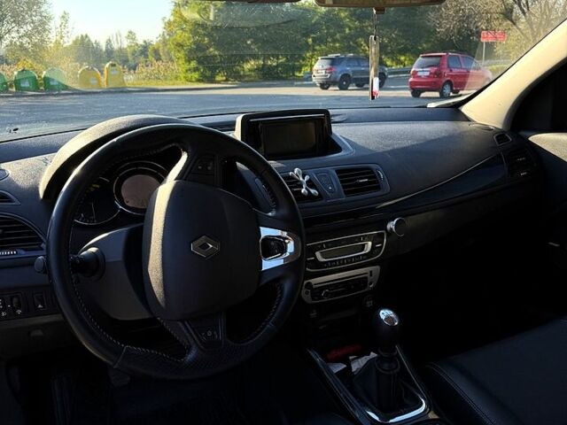 Серый Рено Меган, объемом двигателя 1.5 л и пробегом 247 тыс. км за 7500 $, фото 3 на Automoto.ua