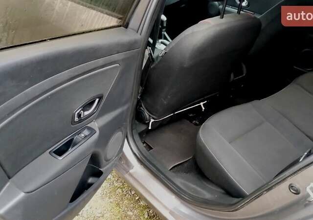 Серый Рено Меган, объемом двигателя 1.5 л и пробегом 250 тыс. км за 8100 $, фото 10 на Automoto.ua