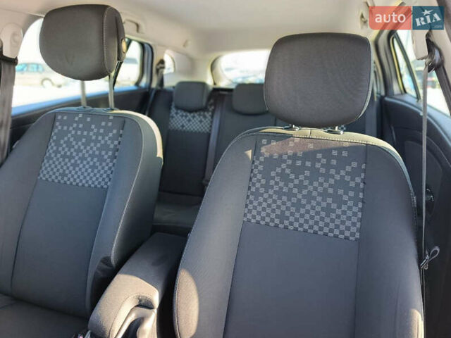 Сірий Рено Меган, об'ємом двигуна 1.5 л та пробігом 258 тис. км за 7900 $, фото 24 на Automoto.ua