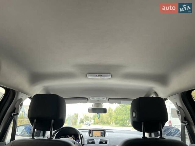 Серый Рено Меган, объемом двигателя 1.5 л и пробегом 270 тыс. км за 7500 $, фото 34 на Automoto.ua