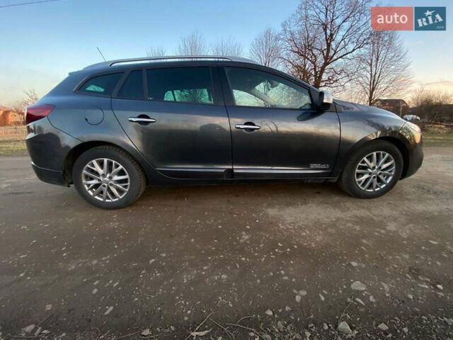Серый Рено Меган, объемом двигателя 1.46 л и пробегом 256 тыс. км за 7700 $, фото 58 на Automoto.ua