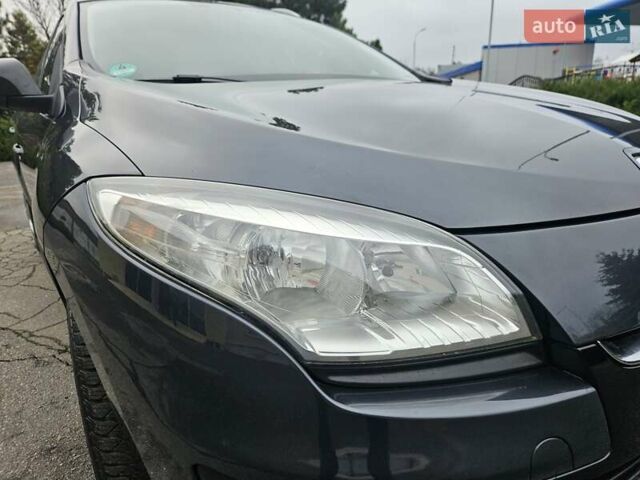 Серый Рено Меган, объемом двигателя 1.6 л и пробегом 173 тыс. км за 7450 $, фото 19 на Automoto.ua