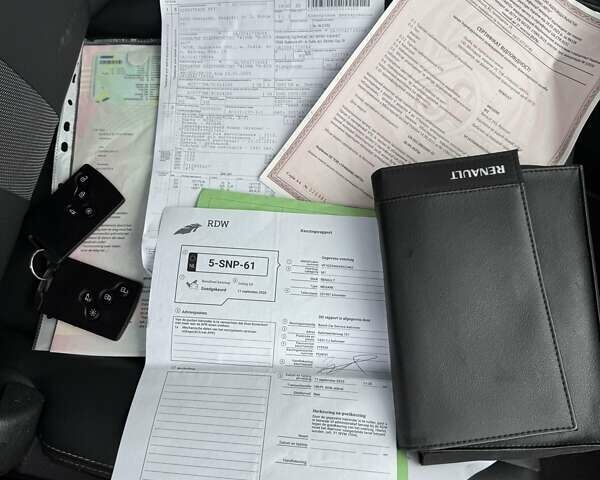 Серый Рено Меган, объемом двигателя 1.46 л и пробегом 233 тыс. км за 9800 $, фото 18 на Automoto.ua