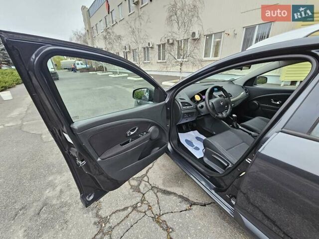 Серый Рено Меган, объемом двигателя 1.6 л и пробегом 173 тыс. км за 7450 $, фото 70 на Automoto.ua