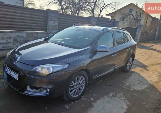 Серый Рено Меган, объемом двигателя 1.46 л и пробегом 256 тыс. км за 7700 $, фото 3 на Automoto.ua