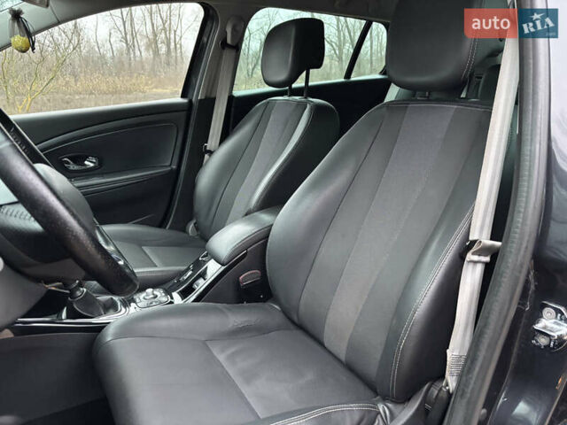 Серый Рено Меган, объемом двигателя 1.5 л и пробегом 264 тыс. км за 7950 $, фото 14 на Automoto.ua