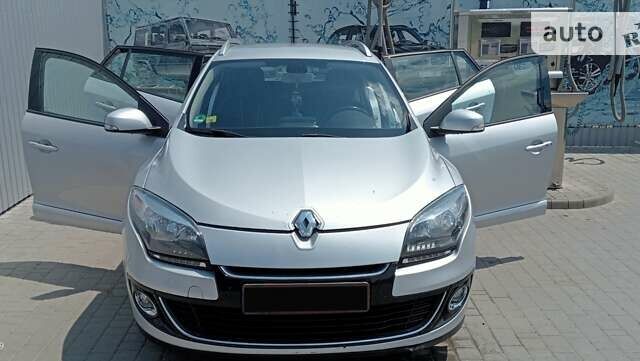 Сірий Рено Меган, об'ємом двигуна 1.46 л та пробігом 365 тис. км за 8300 $, фото 24 на Automoto.ua