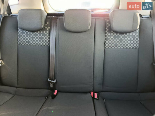 Сірий Рено Меган, об'ємом двигуна 1.5 л та пробігом 258 тис. км за 7900 $, фото 18 на Automoto.ua