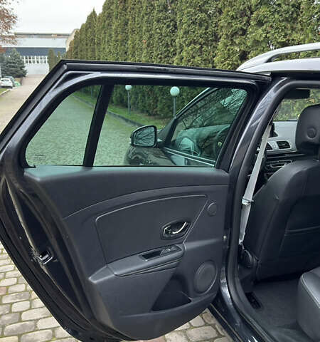 Серый Рено Меган, объемом двигателя 1.5 л и пробегом 222 тыс. км за 9999 $, фото 11 на Automoto.ua