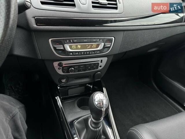 Серый Рено Меган, объемом двигателя 1.5 л и пробегом 210 тыс. км за 9850 $, фото 37 на Automoto.ua