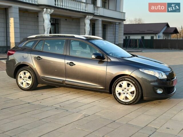 Серый Рено Меган, объемом двигателя 1.46 л и пробегом 244 тыс. км за 6950 $, фото 33 на Automoto.ua