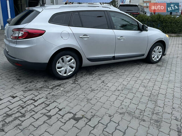 Серый Рено Меган, объемом двигателя 1.46 л и пробегом 260 тыс. км за 8500 $, фото 2 на Automoto.ua
