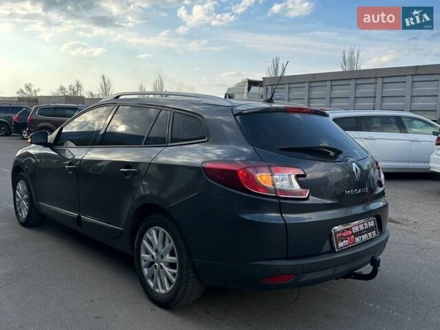 Серый Рено Меган, объемом двигателя 1.5 л и пробегом 241 тыс. км за 8500 $, фото 7 на Automoto.ua