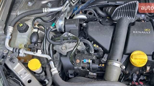 Сірий Рено Меган, об'ємом двигуна 1.46 л та пробігом 232 тис. км за 7800 $, фото 30 на Automoto.ua