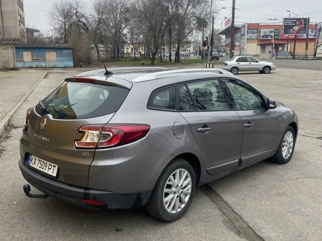 Серый Рено Меган, объемом двигателя 1.5 л и пробегом 280 тыс. км за 6900 $, фото 2 на Automoto.ua