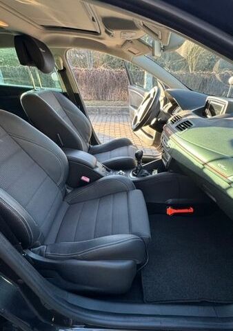 Сірий Рено Меган, об'ємом двигуна 1.5 л та пробігом 176 тис. км за 10750 $, фото 22 на Automoto.ua