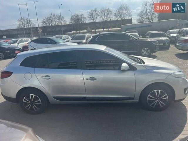 Серый Рено Меган, объемом двигателя 2 л и пробегом 243 тыс. км за 7200 $, фото 9 на Automoto.ua