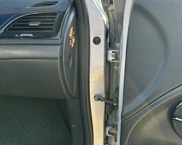 Серый Рено Меган, объемом двигателя 1.46 л и пробегом 261 тыс. км за 9100 $, фото 13 на Automoto.ua