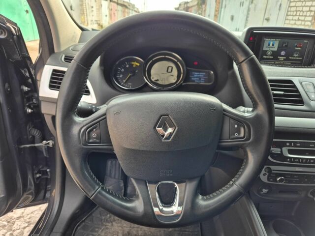 Сірий Рено Меган, об'ємом двигуна 1.5 л та пробігом 303 тис. км за 7150 $, фото 15 на Automoto.ua