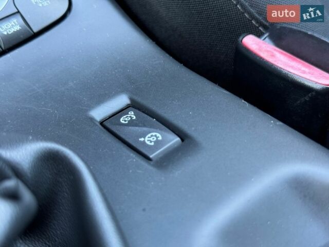 Сірий Рено Меган, об'ємом двигуна 1.5 л та пробігом 214 тис. км за 7999 $, фото 55 на Automoto.ua