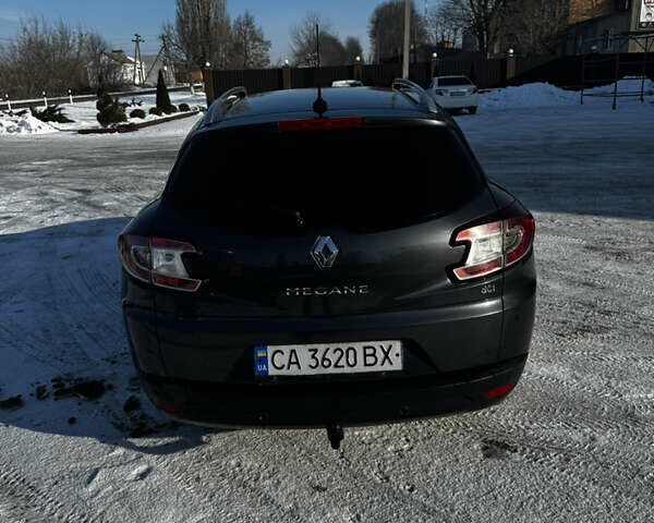 Серый Рено Меган, объемом двигателя 1.46 л и пробегом 246 тыс. км за 8300 $, фото 2 на Automoto.ua