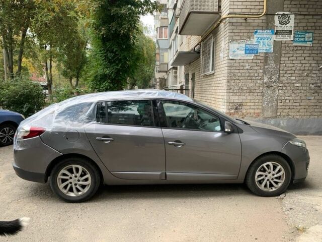 Сірий Рено Меган, об'ємом двигуна 1.5 л та пробігом 220 тис. км за 2797 $, фото 1 на Automoto.ua