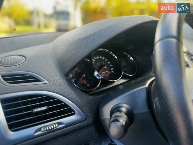 Серый Рено Меган, объемом двигателя 1.5 л и пробегом 280 тыс. км за 8999 $, фото 43 на Automoto.ua